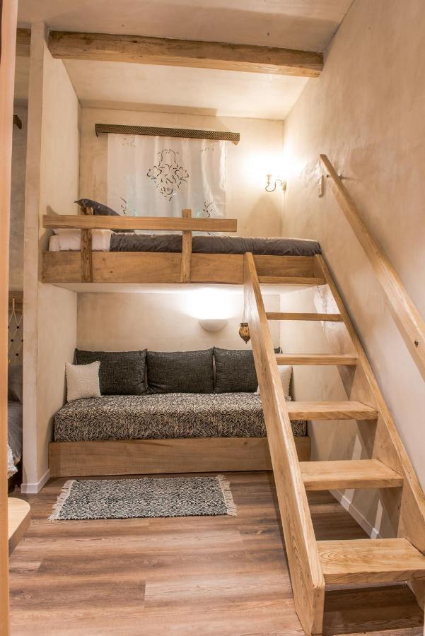«Σκλάβας Χνάρι» Παραδοσιακός Ξενώνας Apartment Magouliana Ngoại thất bức ảnh
