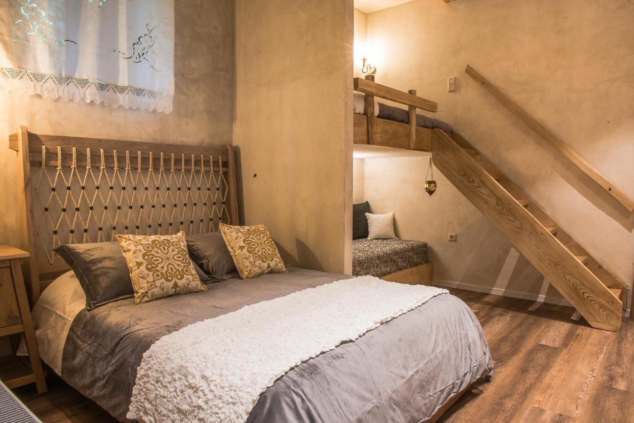 «Σκλάβας Χνάρι» Παραδοσιακός Ξενώνας Apartment Magouliana Ngoại thất bức ảnh